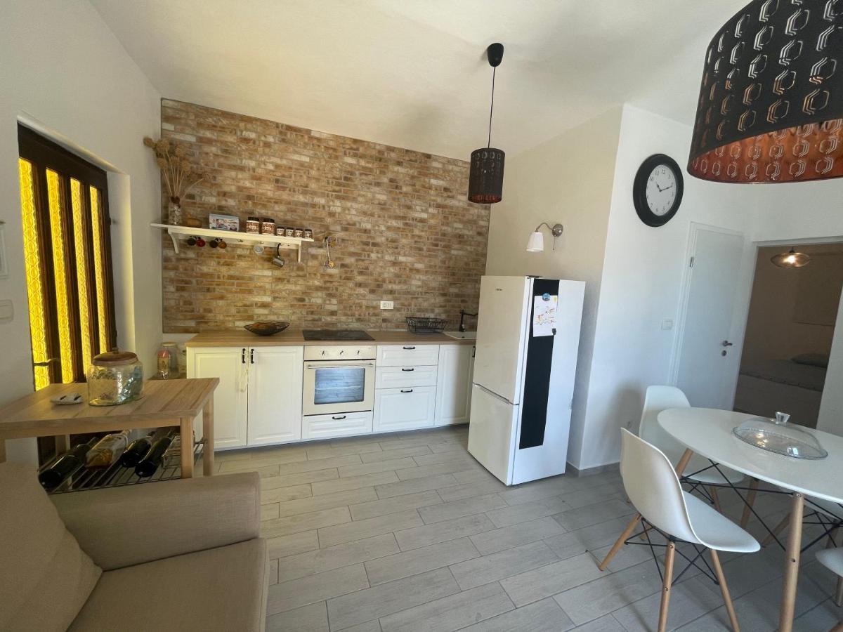 Apartmani Pulic セニ エクステリア 写真