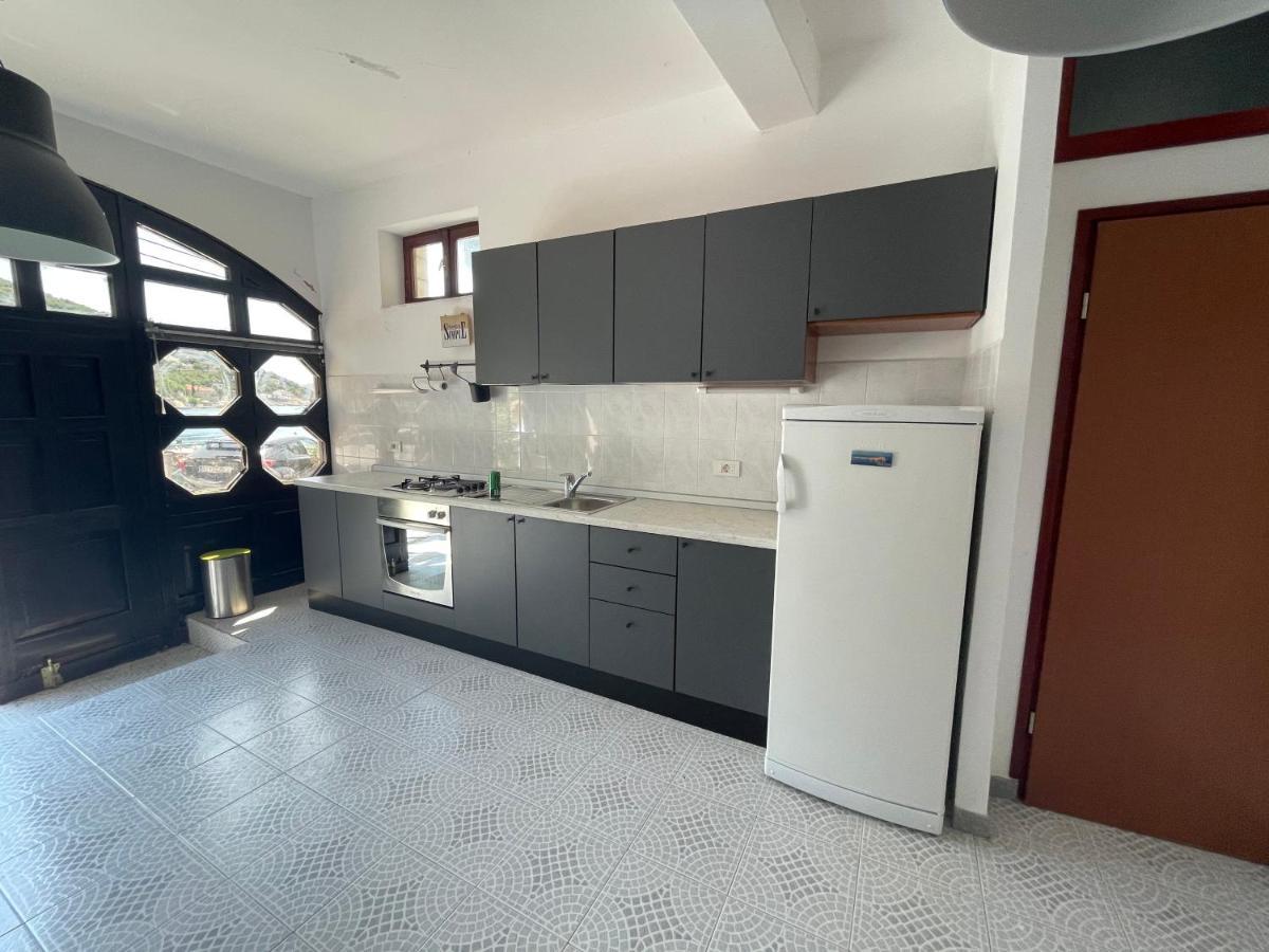 Apartmani Pulic セニ エクステリア 写真